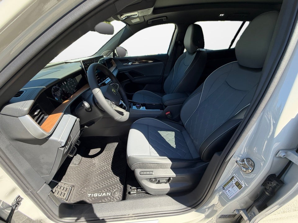 2026 Volkswagen Tiguan SEL R-Line Turbo