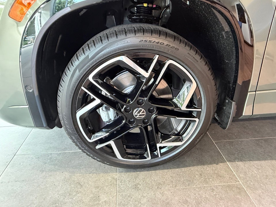 2026 Volkswagen Tiguan SEL R-Line Turbo