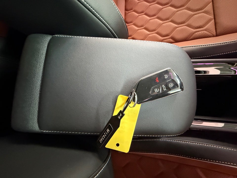2026 Volkswagen Tiguan SEL R-Line Turbo