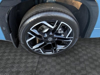 2026 Volkswagen Tiguan SEL R-Line Turbo