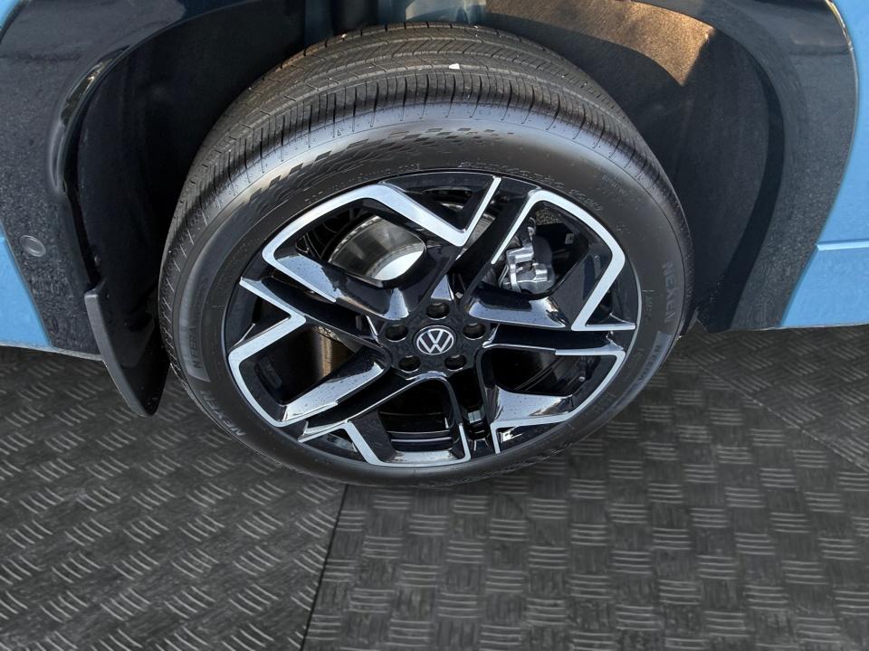 2026 Volkswagen Tiguan SEL R-Line Turbo