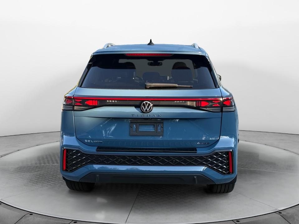 2026 Volkswagen Tiguan SEL R-Line Turbo
