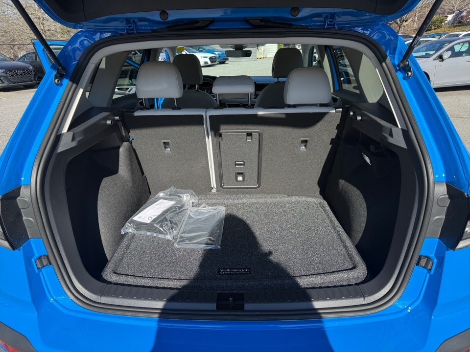 2026 Volkswagen Taos SE