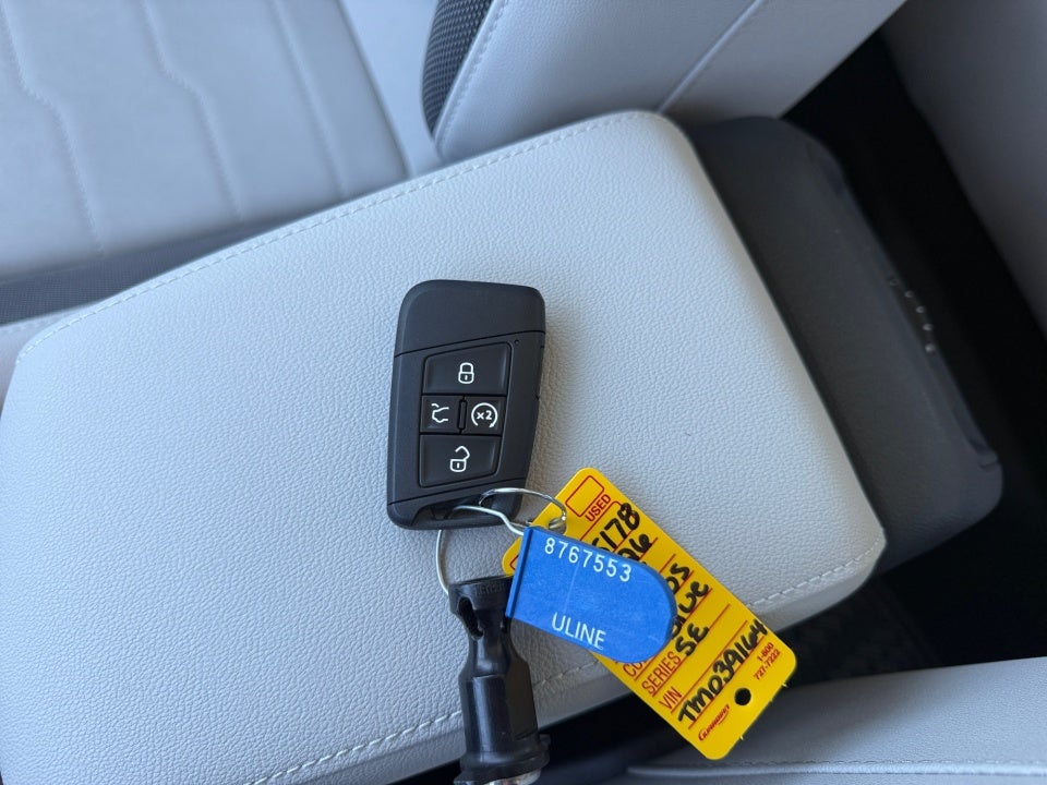 2026 Volkswagen Taos SE