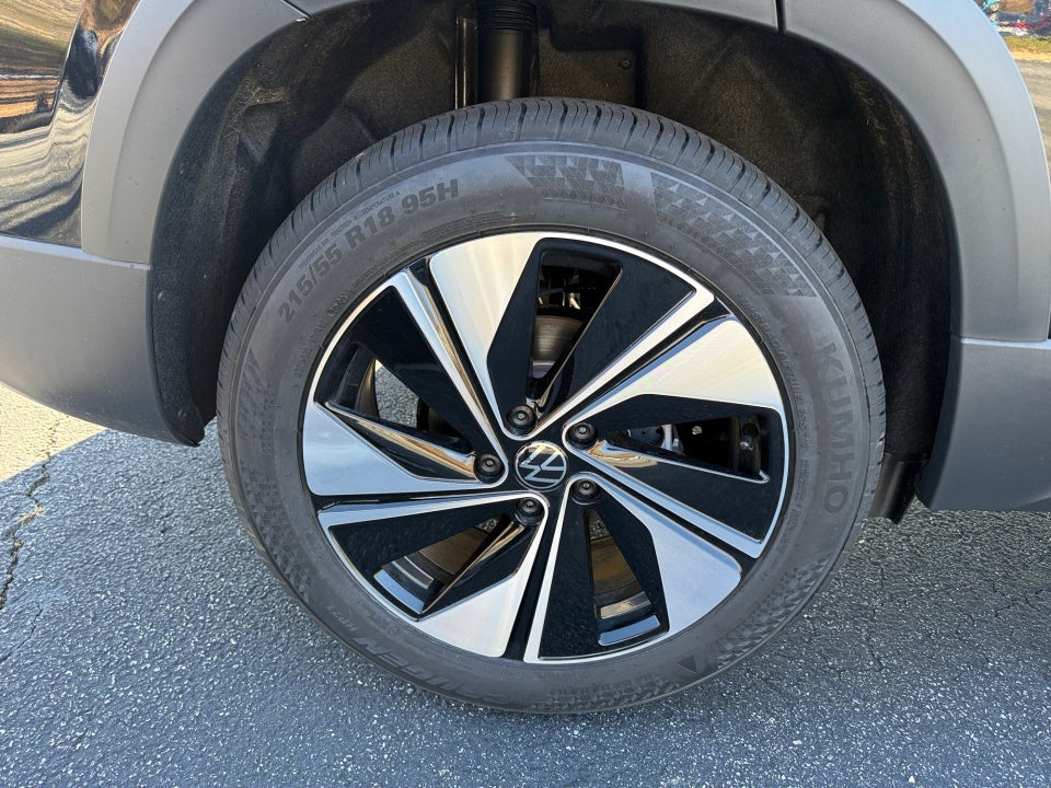 2026 Volkswagen Taos SE