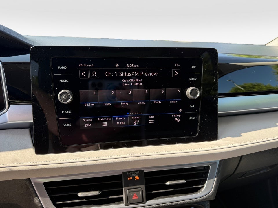 2025 Volkswagen Taos 1.5T SE