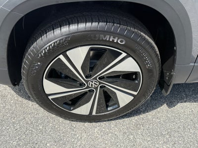 2026 Volkswagen Taos SE