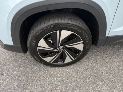 2027 Volkswagen Taos SE