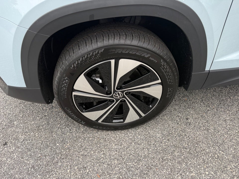 2027 Volkswagen Taos SE