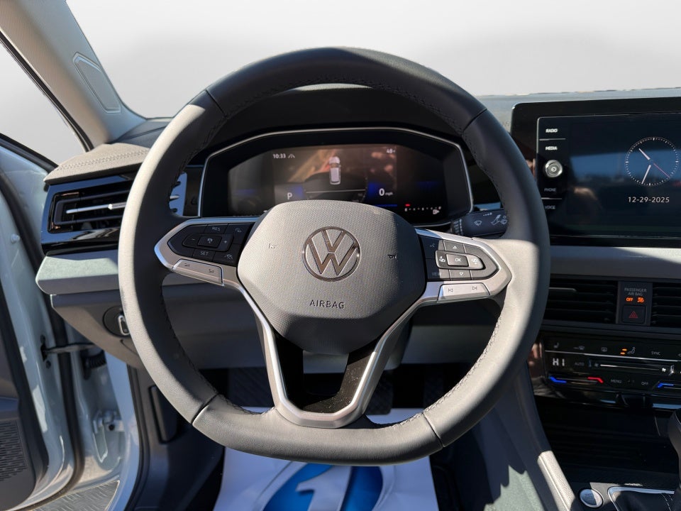 2026 Volkswagen Jetta SE