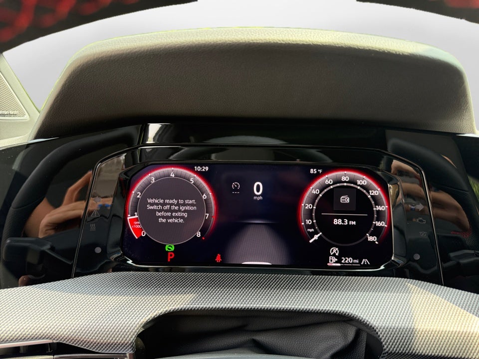 2025 Volkswagen Golf GTI 2.0T SE