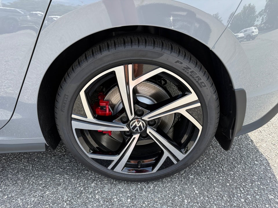 2025 Volkswagen Golf GTI 2.0T SE