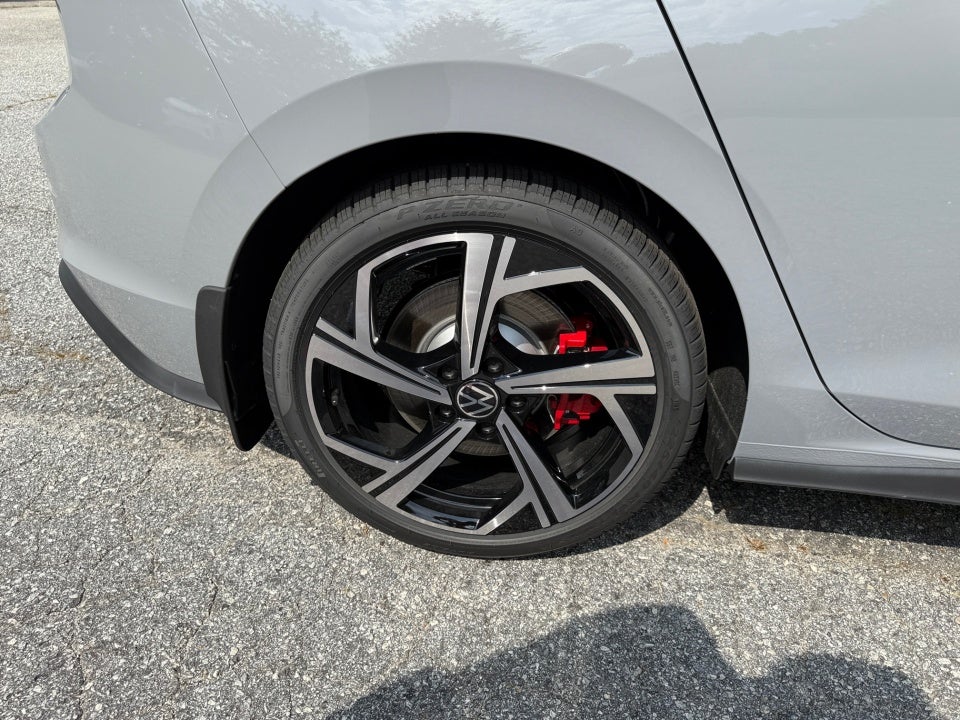 2025 Volkswagen Golf GTI 2.0T SE