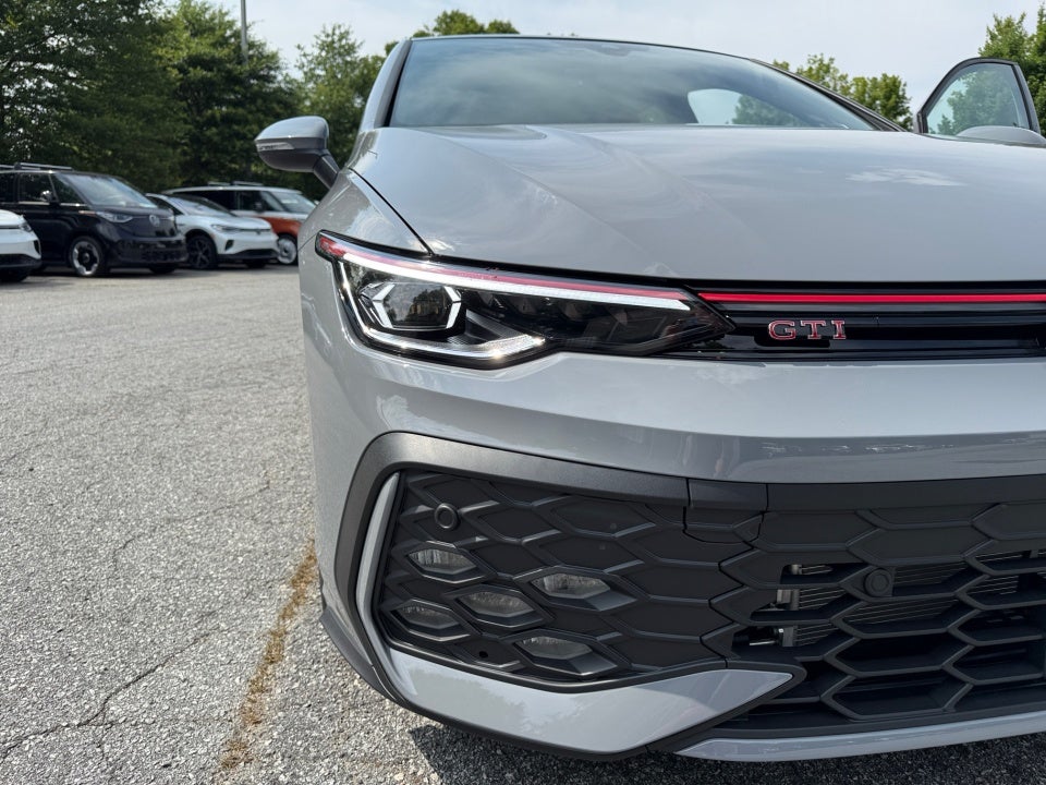 2025 Volkswagen Golf GTI 2.0T SE