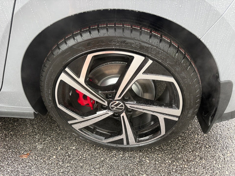 2026 Volkswagen Golf GTI SE