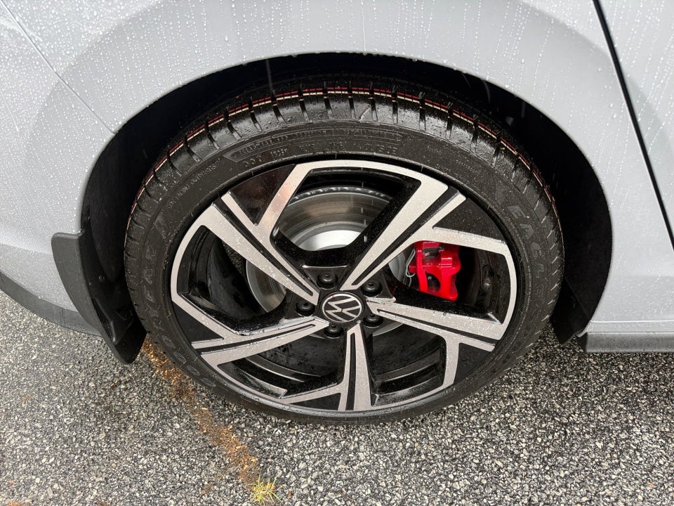 2026 Volkswagen Golf GTI SE