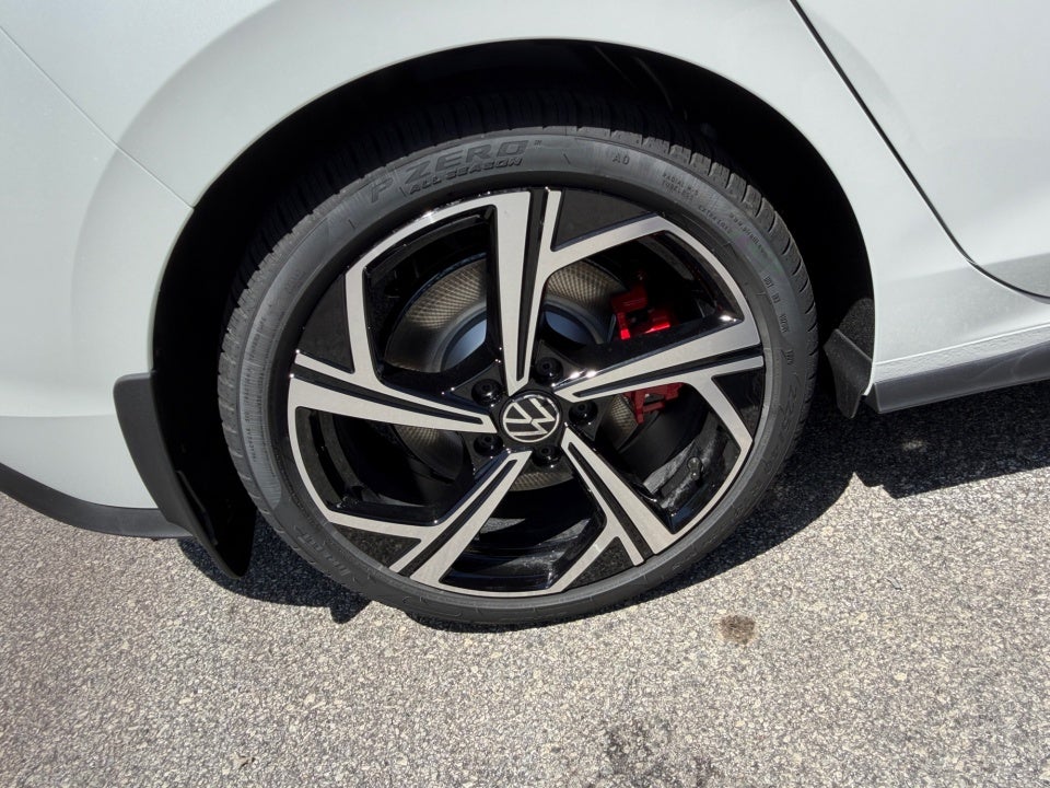 2026 Volkswagen Golf GTI SE