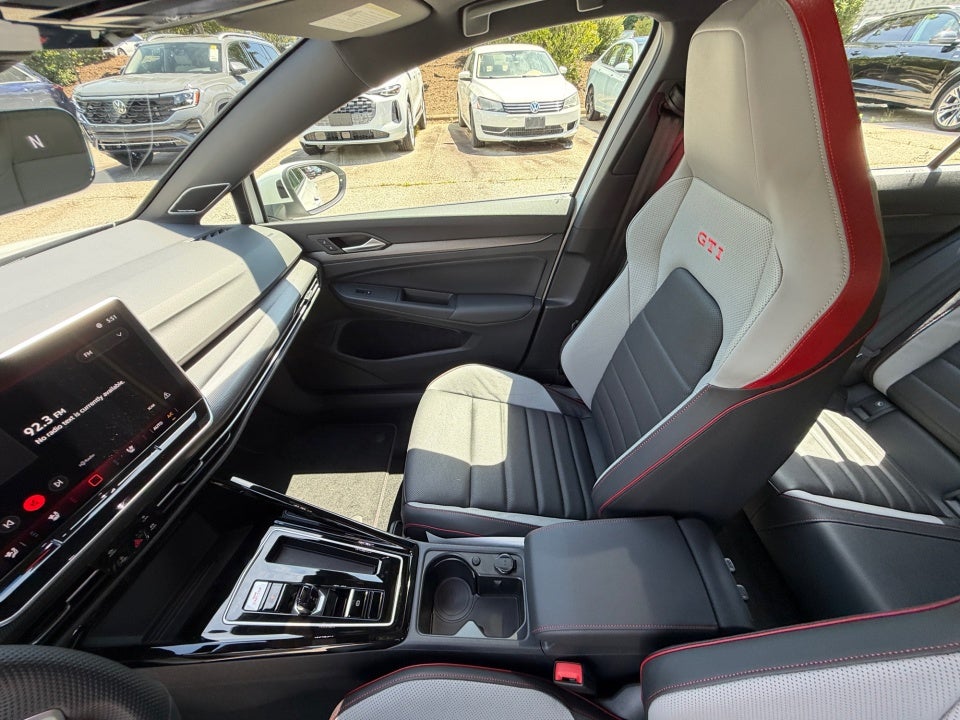2026 Volkswagen Golf GTI SE