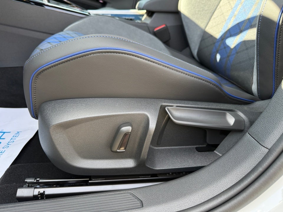 2026 Volkswagen Golf R 2.0T DSG