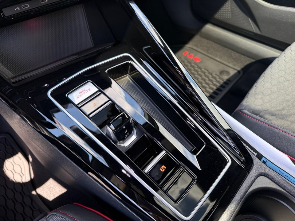 2025 Volkswagen Golf GTI 2.0T SE