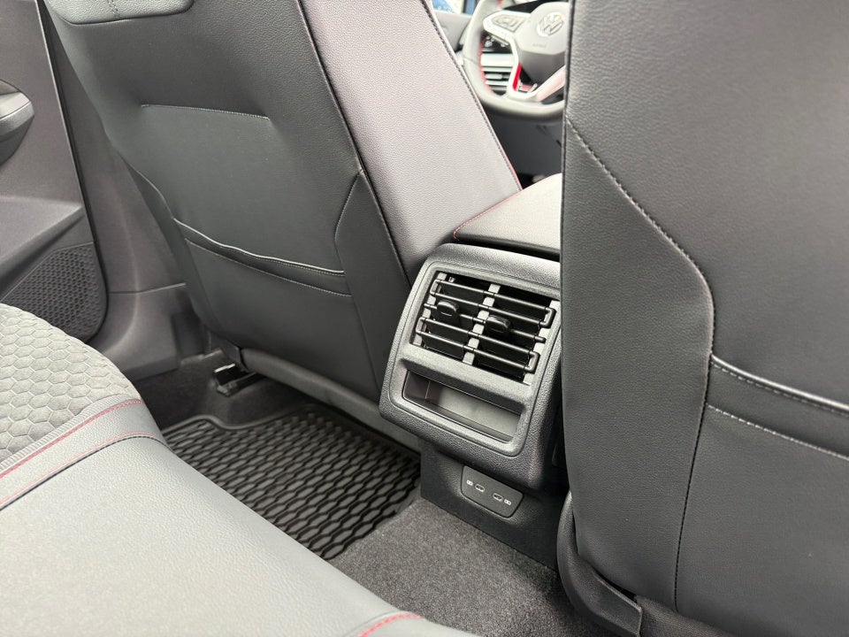 2026 Volkswagen Golf GTI SE