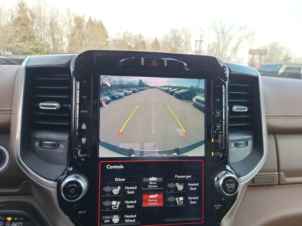 2020 RAM 1500 Laramie Crew Cab 4x4 6'4" Box