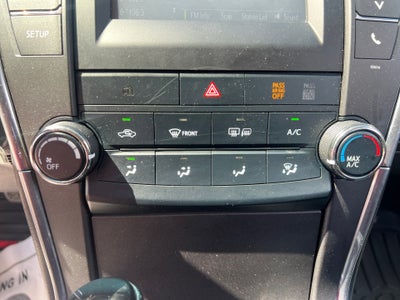 2017 Toyota Camry SE