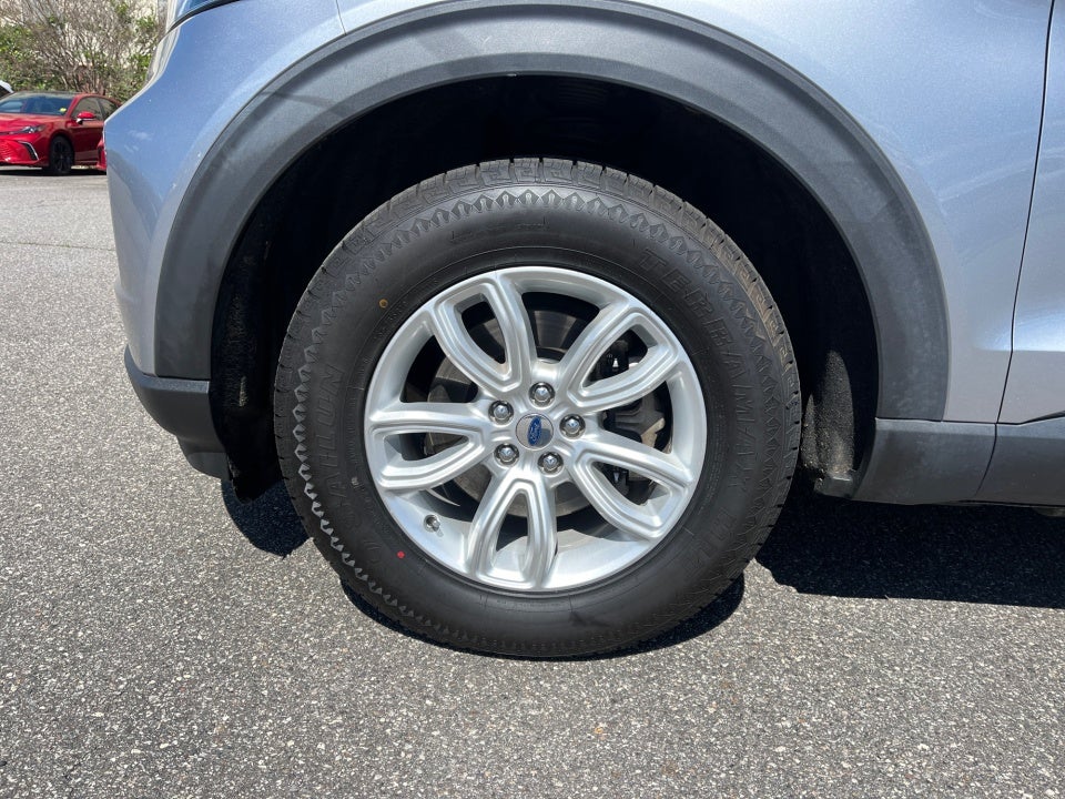 2020 Ford Explorer Base