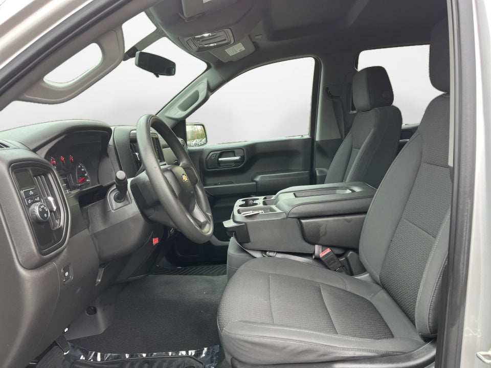 2020 Chevrolet Silverado 1500 2WD Crew Cab Short Bed Custom