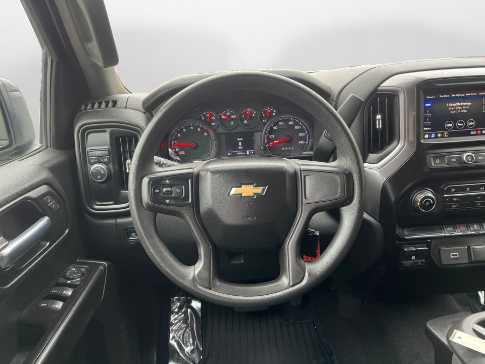 2020 Chevrolet Silverado 1500 2WD Crew Cab Short Bed Custom