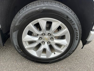 2020 Chevrolet Silverado 1500 2WD Crew Cab Short Bed Custom