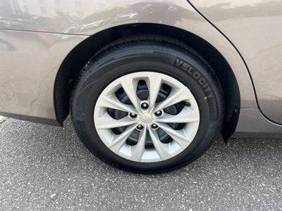 2015 Toyota CAMRY LE