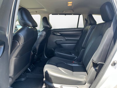 2025 Toyota Highlander Hybrid XLE