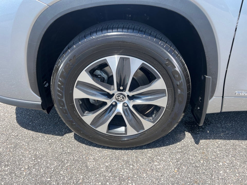 2025 Toyota Highlander Hybrid XLE