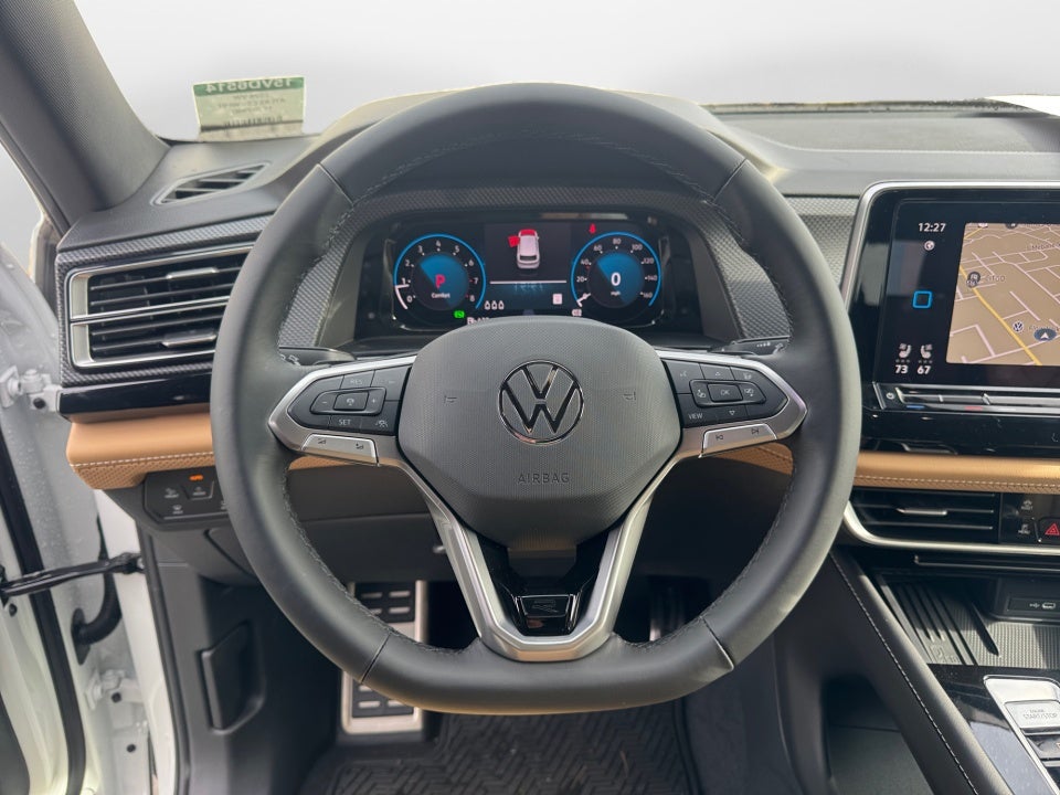 2026 Volkswagen Atlas Cross Sport 2.0T SEL R-Line Black