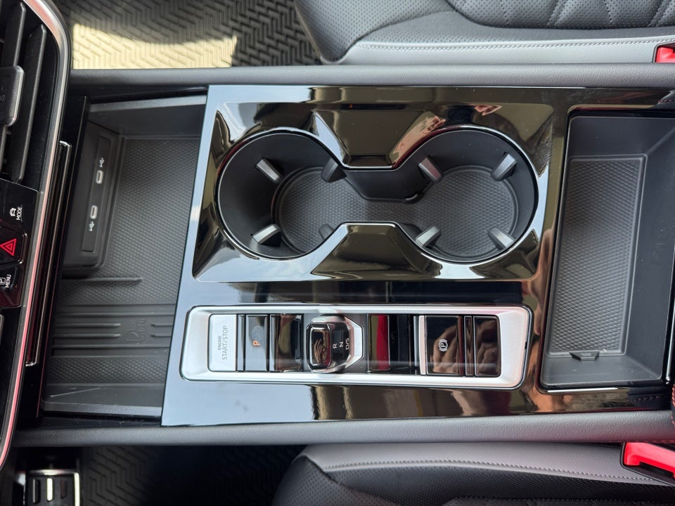 2026 Volkswagen Atlas Peak Edition