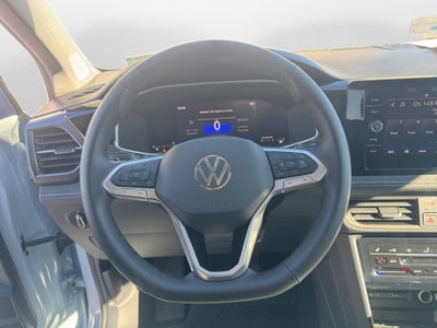 2026 Volkswagen Taos SE Black