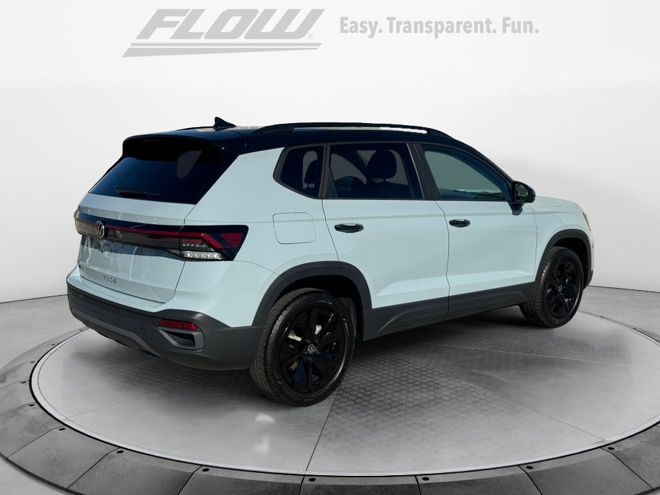 2026 Volkswagen Taos SE Black