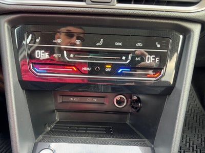 2026 Volkswagen Taos SE Black