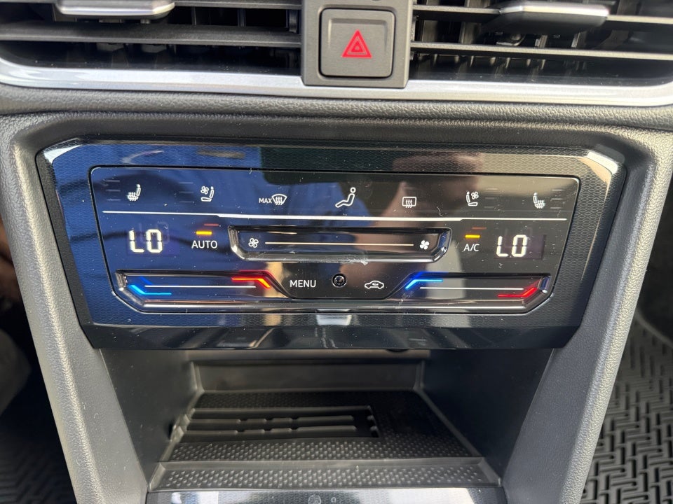 2026 Volkswagen Taos SEL