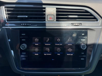 2022 Volkswagen Tiguan 2.0T SE R-Line Black