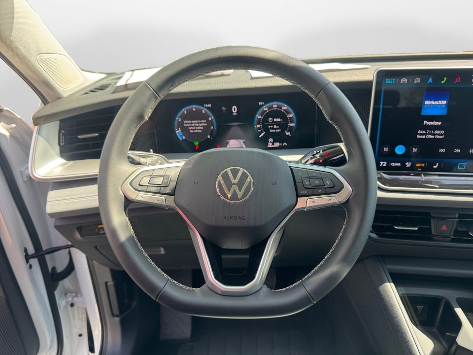 2025 Volkswagen Tiguan 2.0T SE