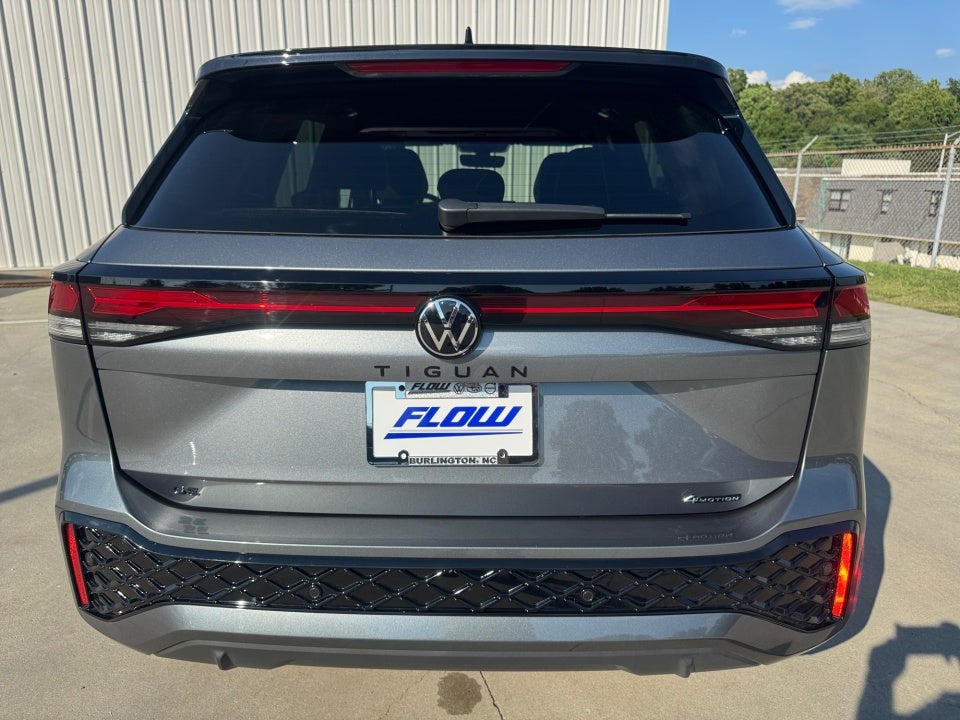 2026 Volkswagen Tiguan SE R-Line Black