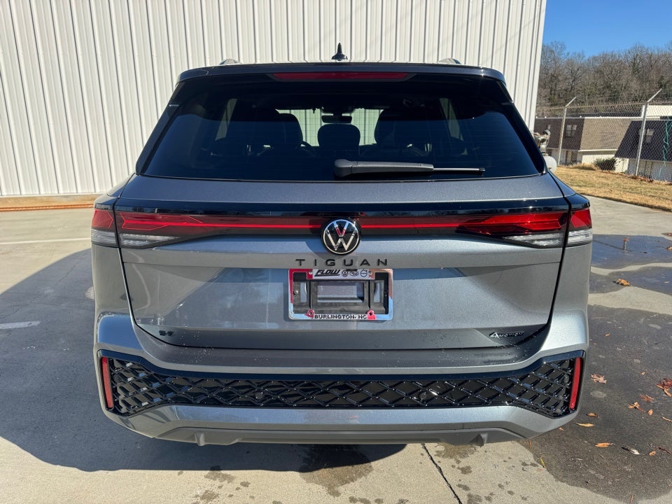 2026 Volkswagen Tiguan SE R-Line Black