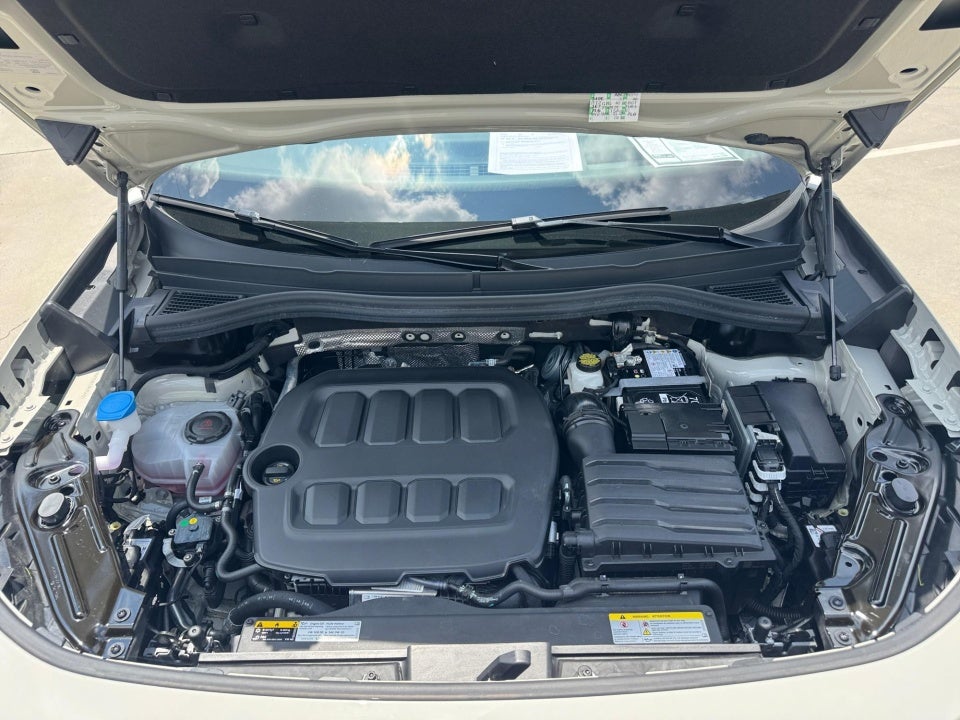 2025 Volkswagen Tiguan SE R-Line Black