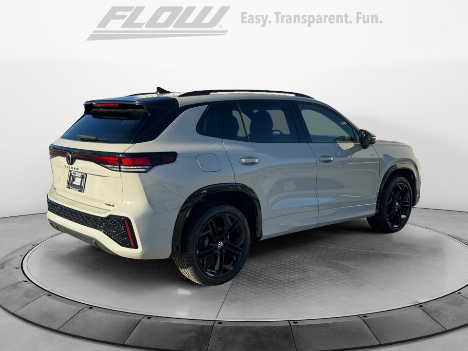 2026 Volkswagen Tiguan SE R-Line Black