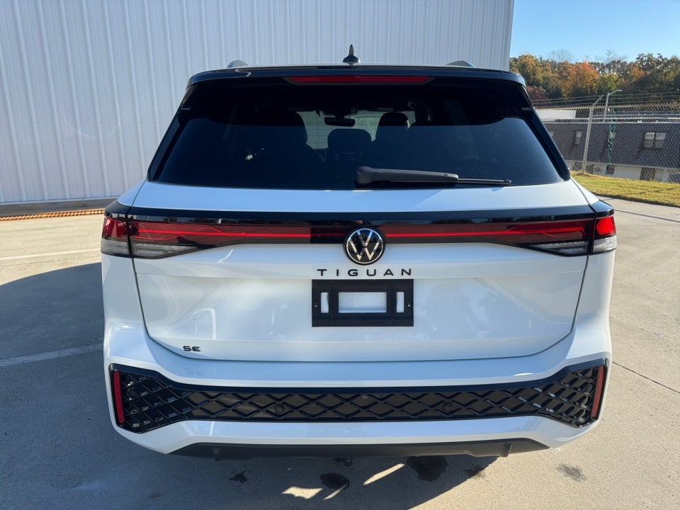 2026 Volkswagen Tiguan SE R-Line Black
