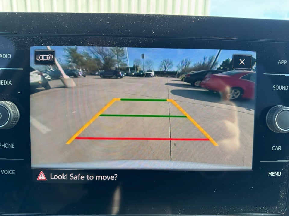 2026 Volkswagen Taos SE