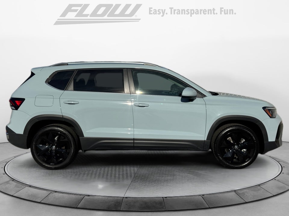 2026 Volkswagen Taos SE