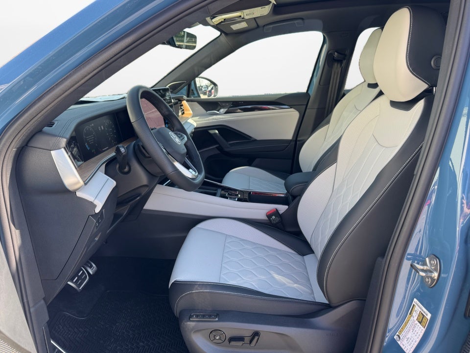 2026 Volkswagen Tiguan SEL R-Line Turbo